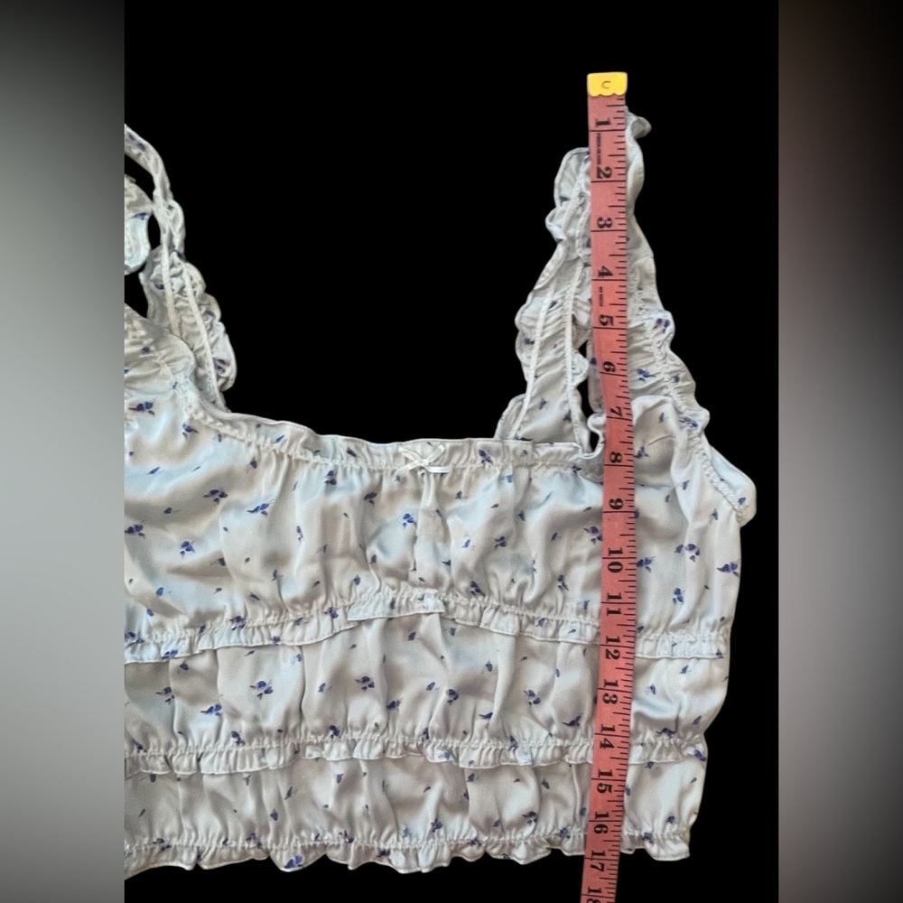 Zara Floral Ruffle White Crop Top - Picture 2 of 7